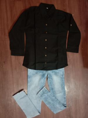 SHIRT , JEANS
