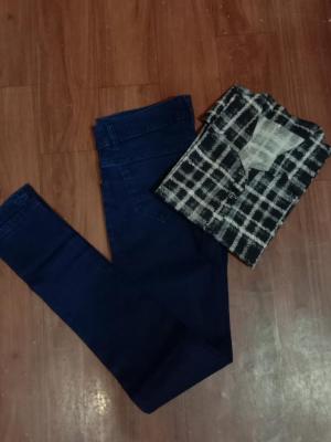 SHIRT , JEANS