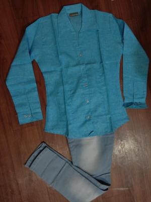 SHIRT , JEANS